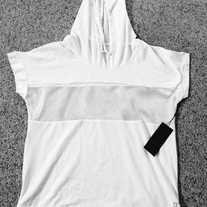 Short sleeve pullover